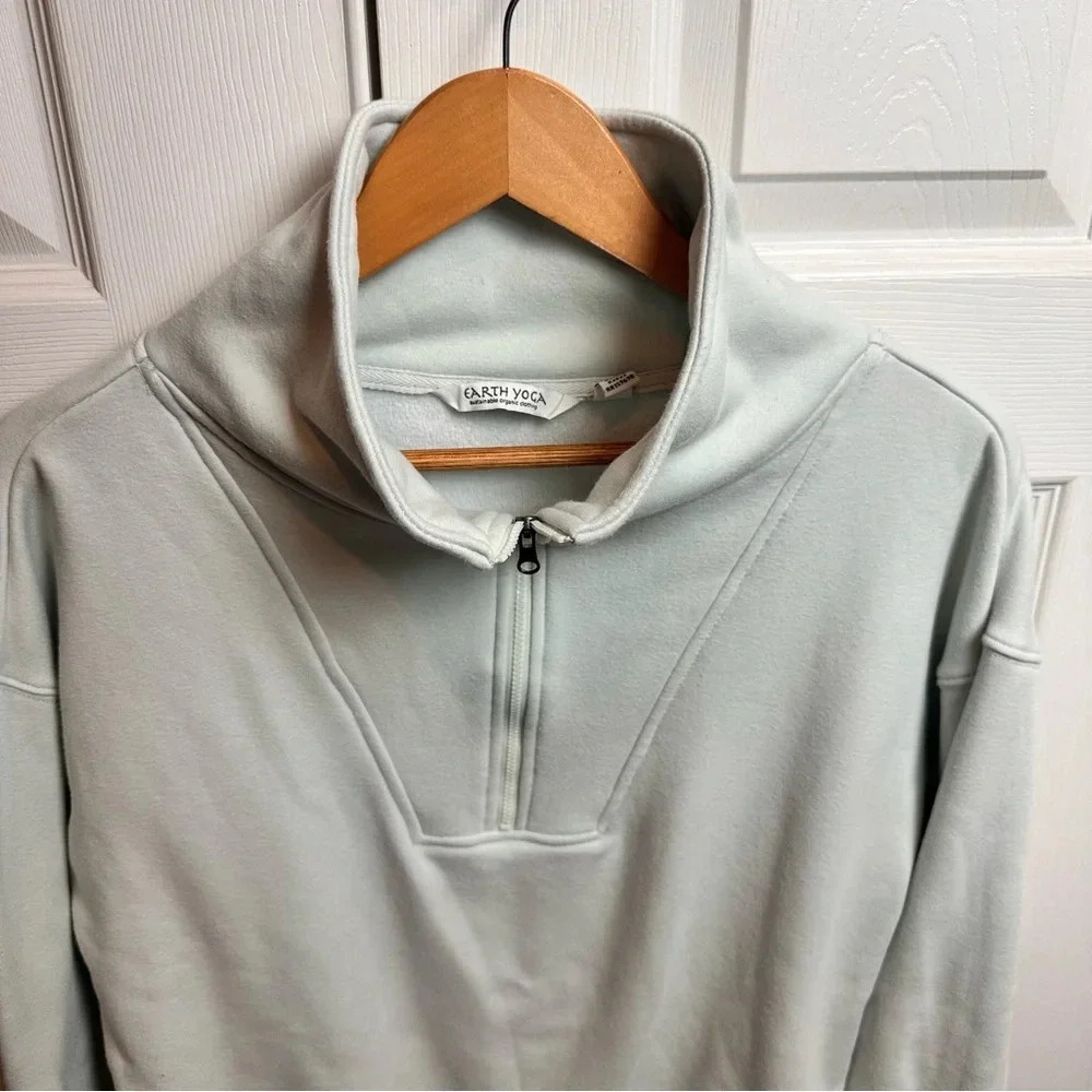 Earth Yoga 1/4 Zip‎ Sweatshirt. Soft Mint - Picture 2 of 10